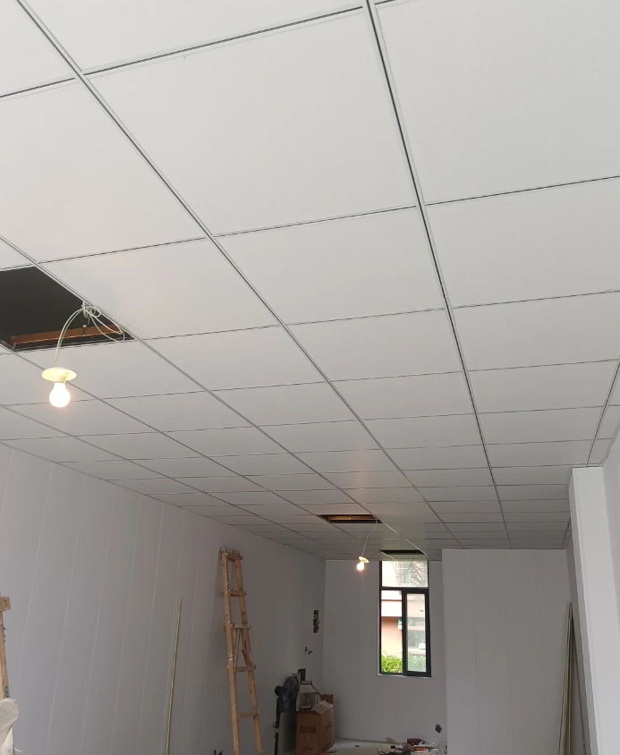 客廳/廚房600×600鋁扣板天花